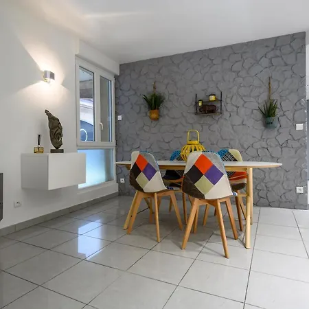 Type 2 - Place Drouet D'erlon * Reims